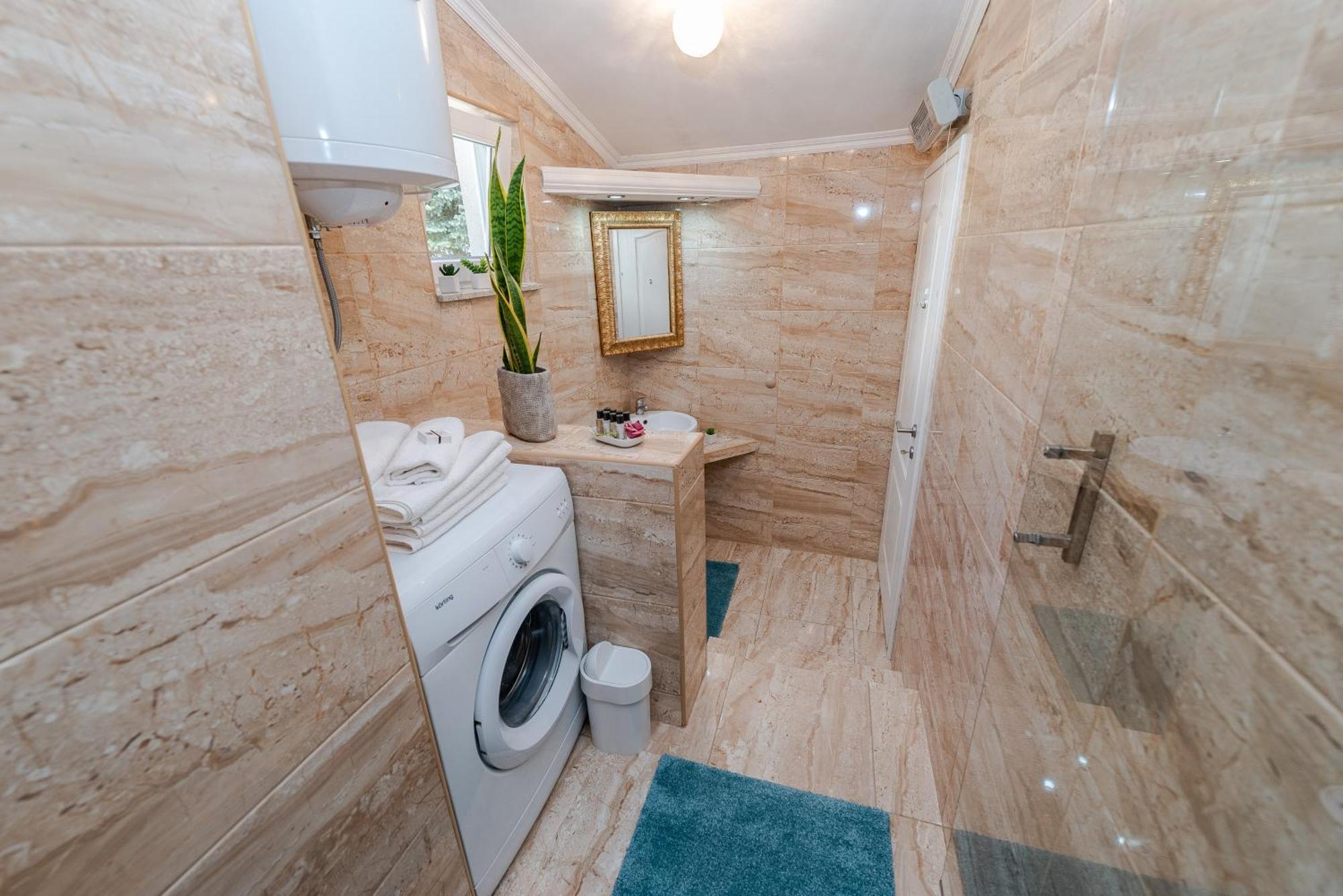 Apartament Marant - Free Private Parking *